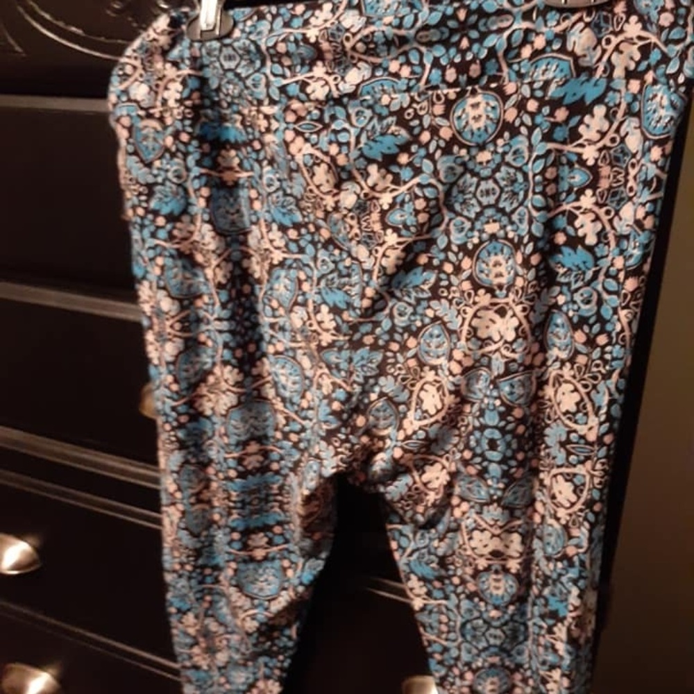 LuLaRoe leggings